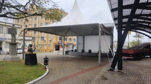 TENDA CHAPÉU DE BRUXA 10X10 BRANCA