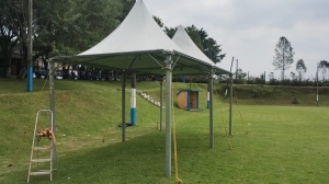 TENDA CHAPÉU DE BRUXA 5X5MTS BRANCA