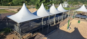 TENDA CHAPÉU DE BRUXA 5X5MTS BRANCA